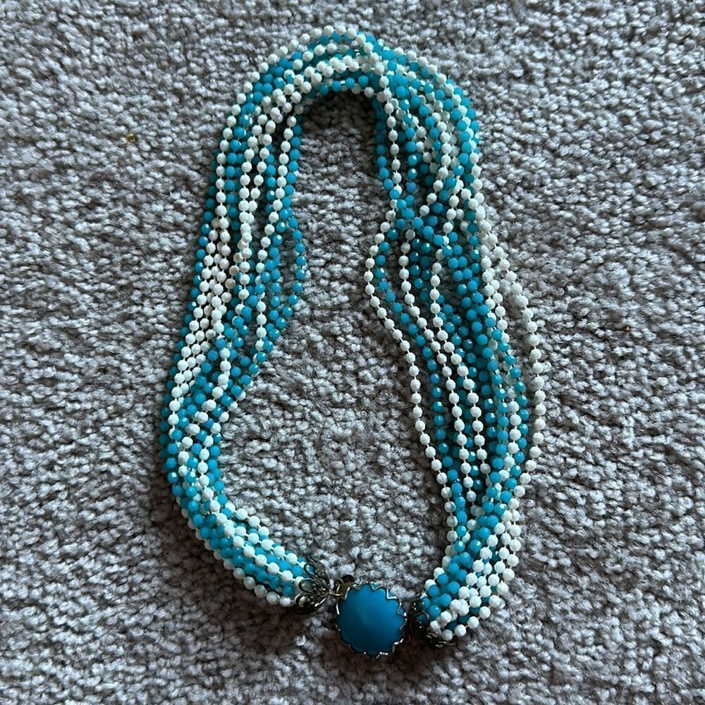 Vintage Beaded Necklace! 
